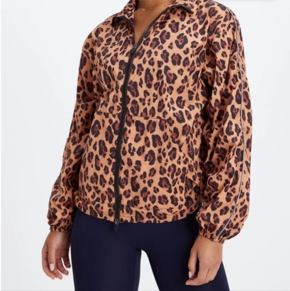 Fabletics Oversized Flyweight Windbreaker Full Zip Leopard Print Jacket Size M